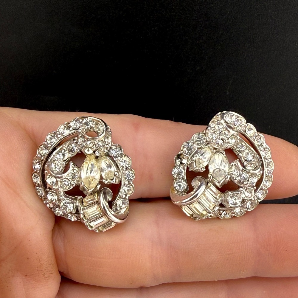 Vintage Hollycraft Clip On Earrings Silver Tone Rhinestone  READ